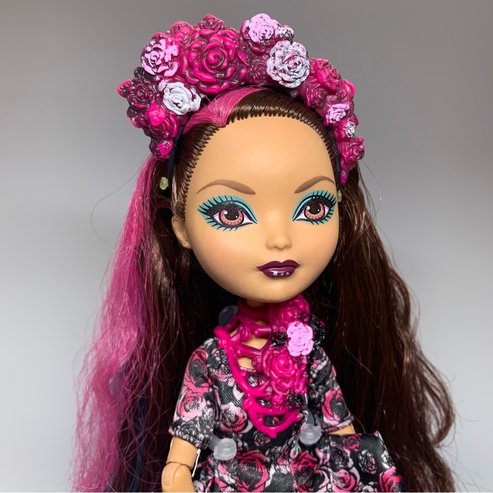 Ever After High Doll Briar Beauty Spring
Unsprung